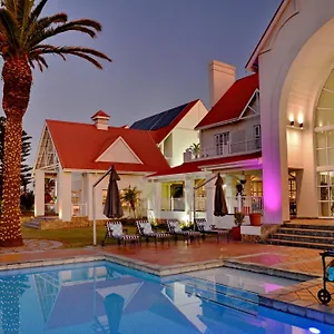 https://courtyard-port-elizabeth.port-elizabeth-hotel.com